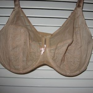 Nude 34F Chantelle Bar